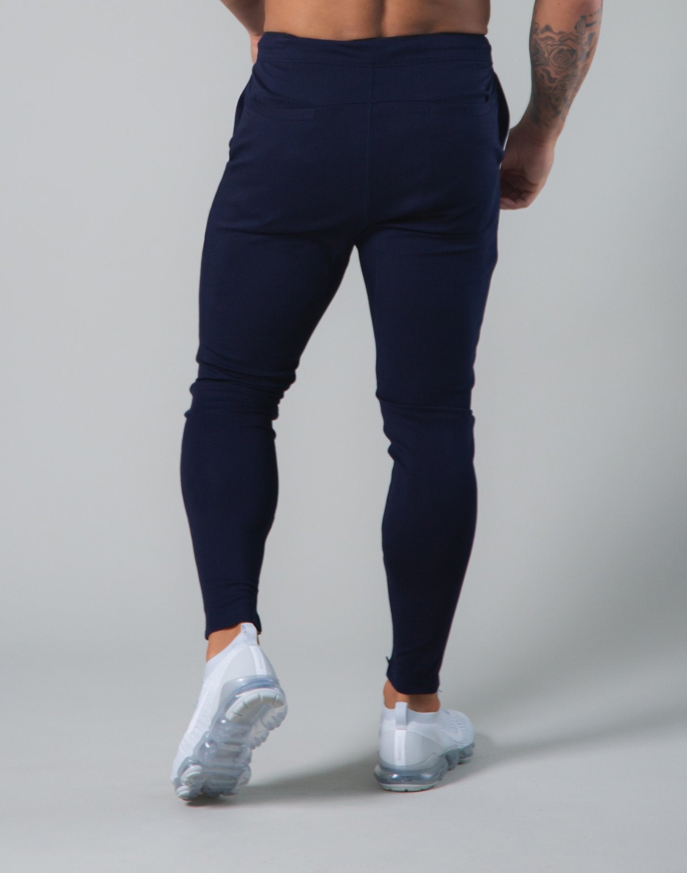 Men's Tech Joggers V4