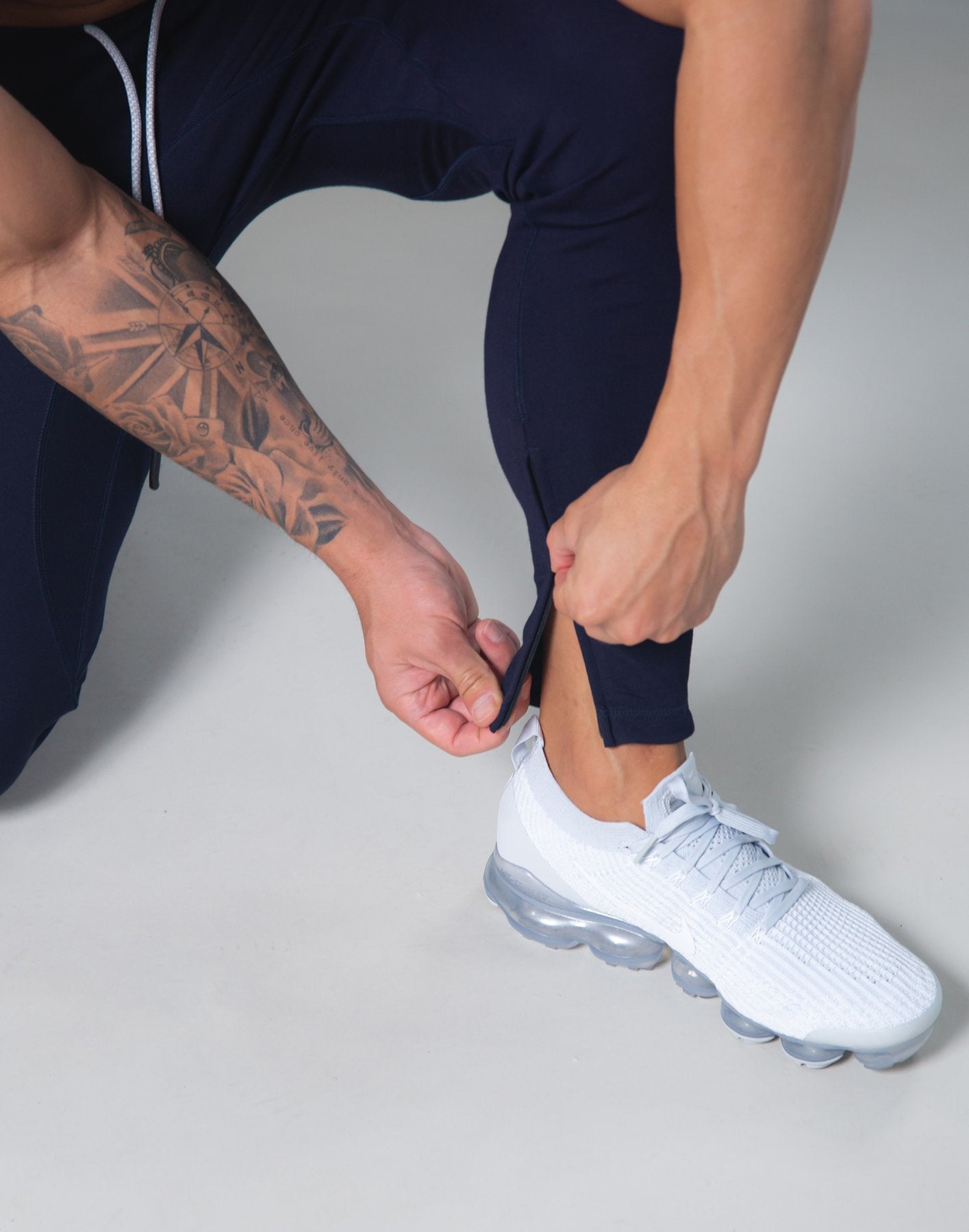 Men's Tech Joggers V4